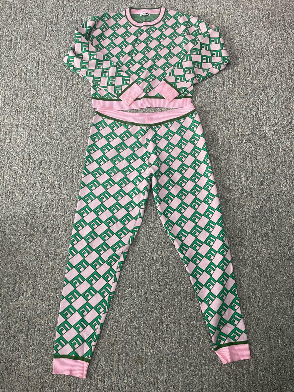 Fashion Nova sweater pant set